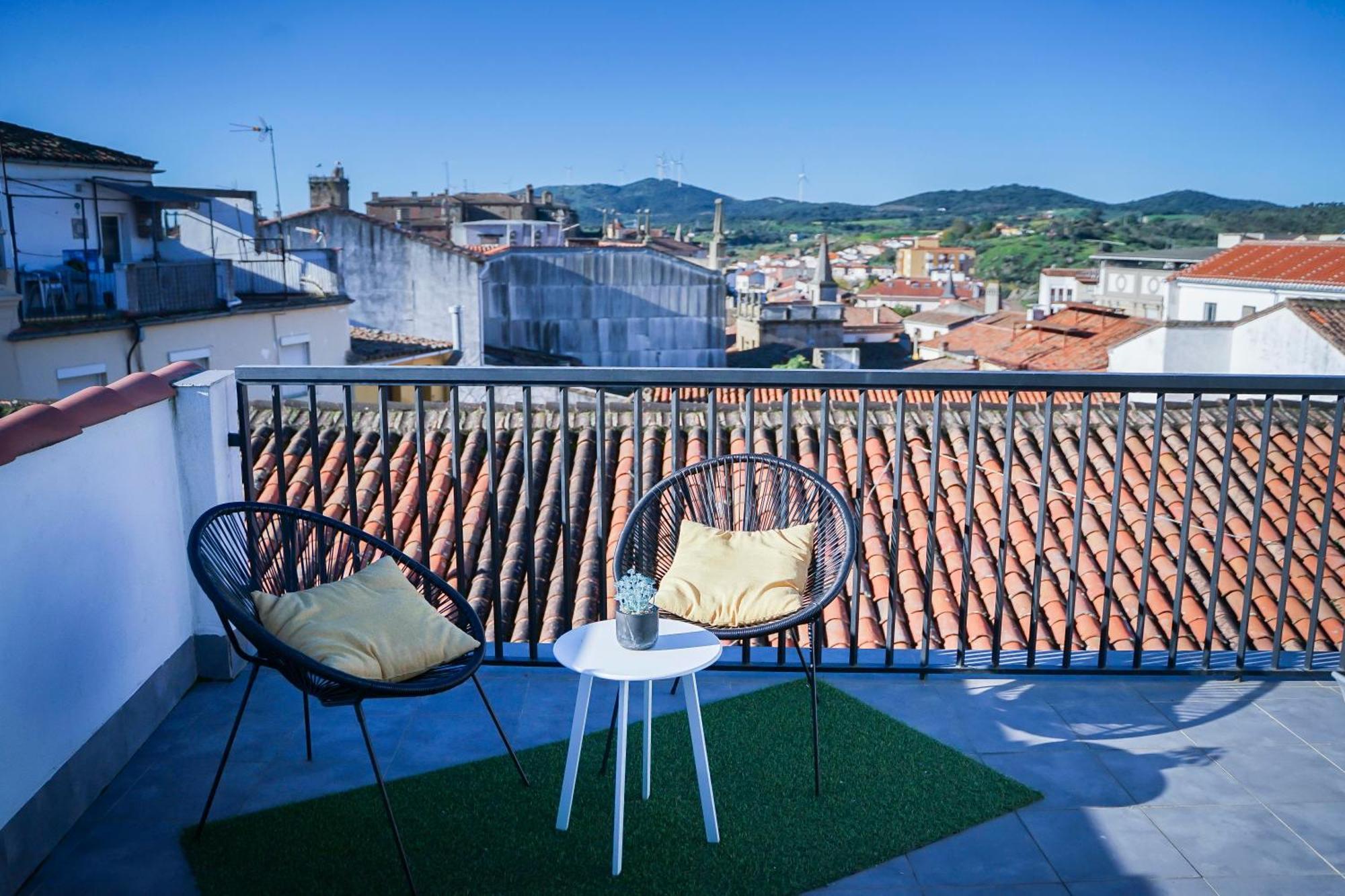 Apartamentos Suites Cariatide Plasencia Εξωτερικό φωτογραφία